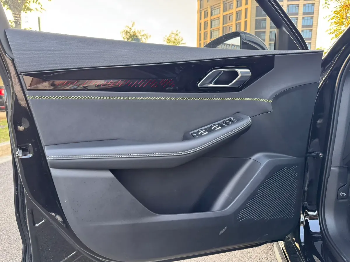 2025 LYNK&CO 03 2.0T 254HP L4 7DCT,autocango,china used car exporter,china ev exporter,chinese used car exporter,chinese used ev exporter