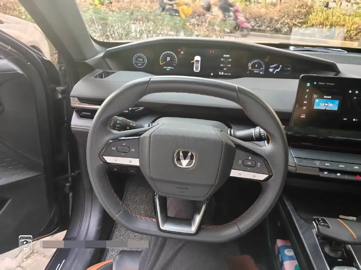 2023 ChangAn UNI-V 1.5T 188HP L4 7DCT,autocango,china used car exporter,china ev exporter,chinese used car exporter,chinese used ev exporter