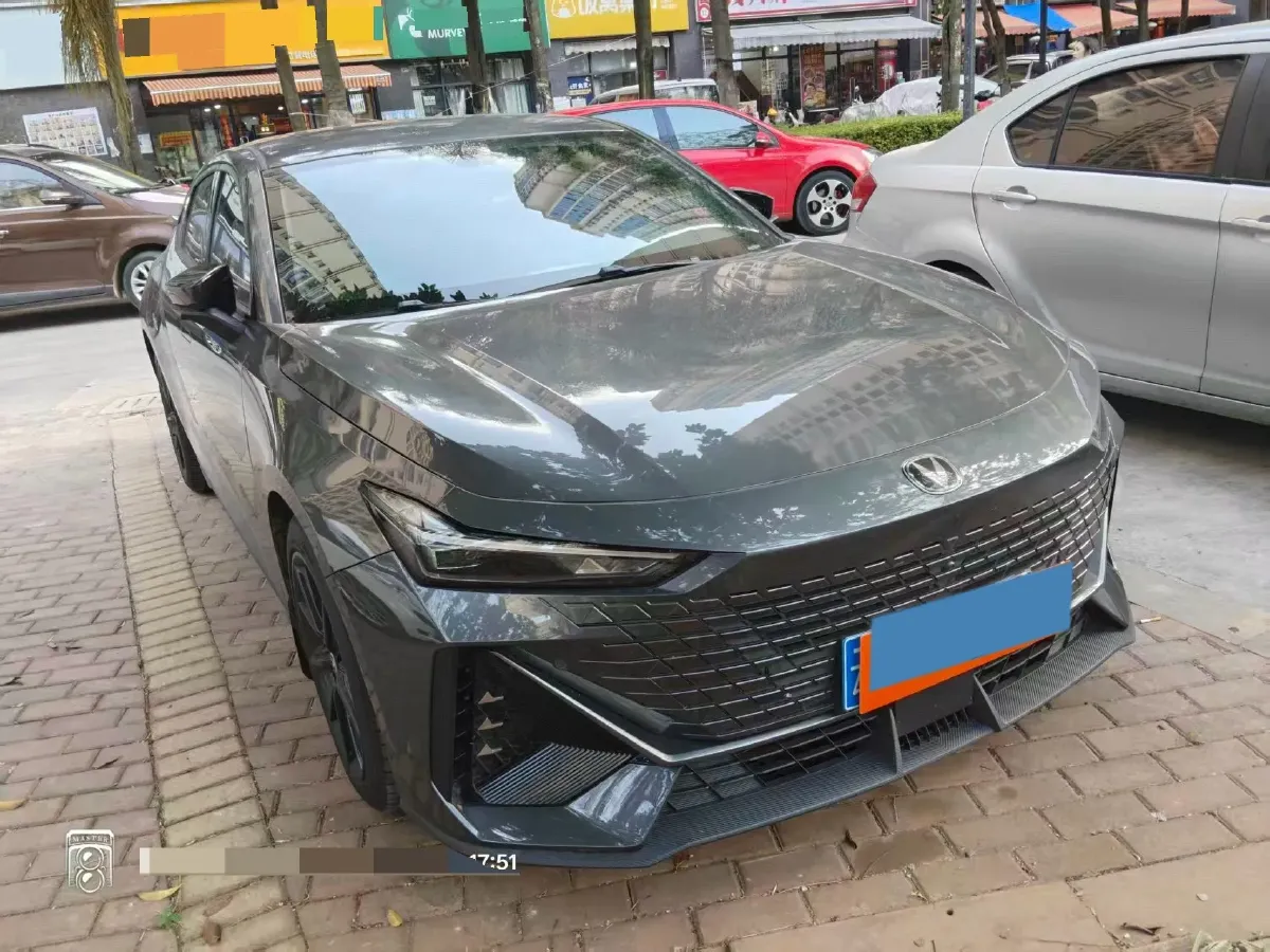 2023 ChangAn UNI-V 1.5T 188HP L4 7DCT,autocango,china used car exporter,china ev exporter,chinese used car exporter,chinese used ev exporter