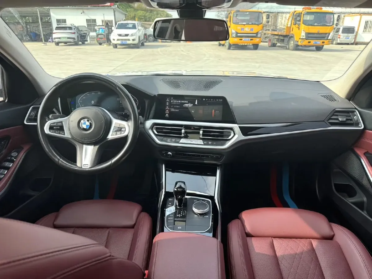 2022 BMW 3 Series 2.0T 156HP L4 8AT,autocango,china used car exporter,china ev exporter,chinese used car exporter,chinese used ev exporter