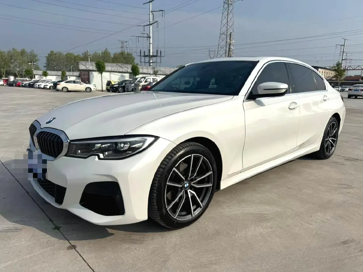 2022 BMW 3 Series 2.0T 156HP L4 8AT,autocango,china used car exporter,china ev exporter,chinese used car exporter,chinese used ev exporter