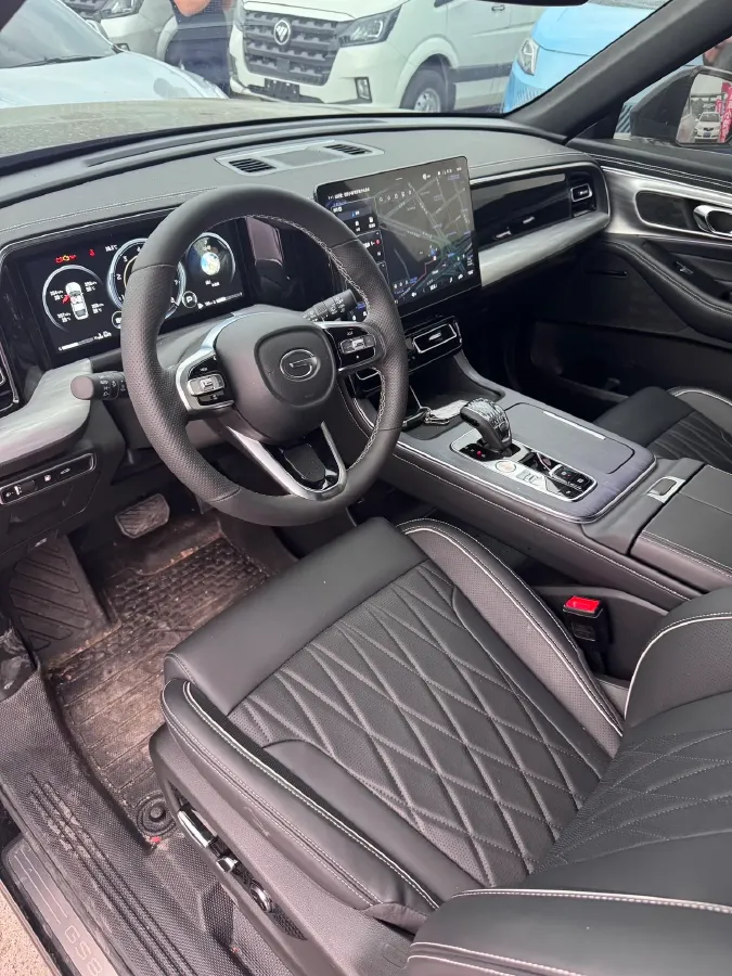 2025 GAC Trumpchi GS8 2.0T 252HP L4 8AT,autocango,china used car exporter,china ev exporter,chinese used car exporter,chinese used ev exporter