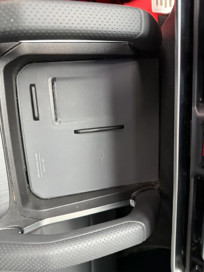 2024 Jetour ShanHai TravellerC-DM 1.5T 156HP L4 3DHT PHEV 26.7KWH,autocango,china used car exporter,china ev exporter,chinese used car exporter,chinese used ev exporter