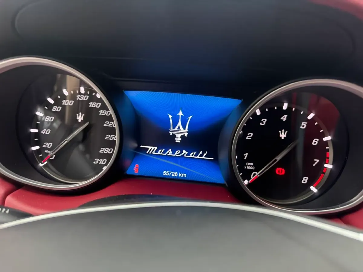 2018 Maserati Levante 3.0T 350HP V6 8AT,autocango,china used car exporter,china ev exporter,chinese used car exporter,chinese used ev exporter