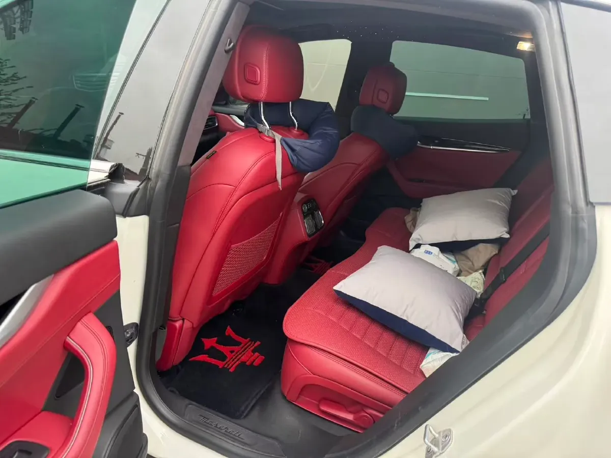 2018 Maserati Levante 3.0T 350HP V6 8AT,autocango,china used car exporter,china ev exporter,chinese used car exporter,chinese used ev exporter