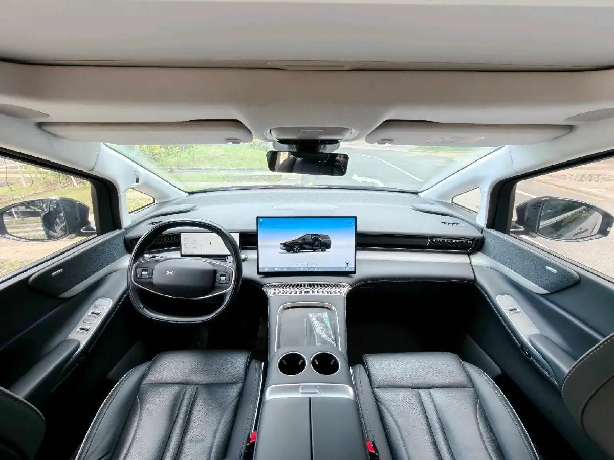 2024 Xpeng X9 BEV 101.5KWH,autocango,china used car exporter,china ev exporter,chinese used car exporter,chinese used ev exporter