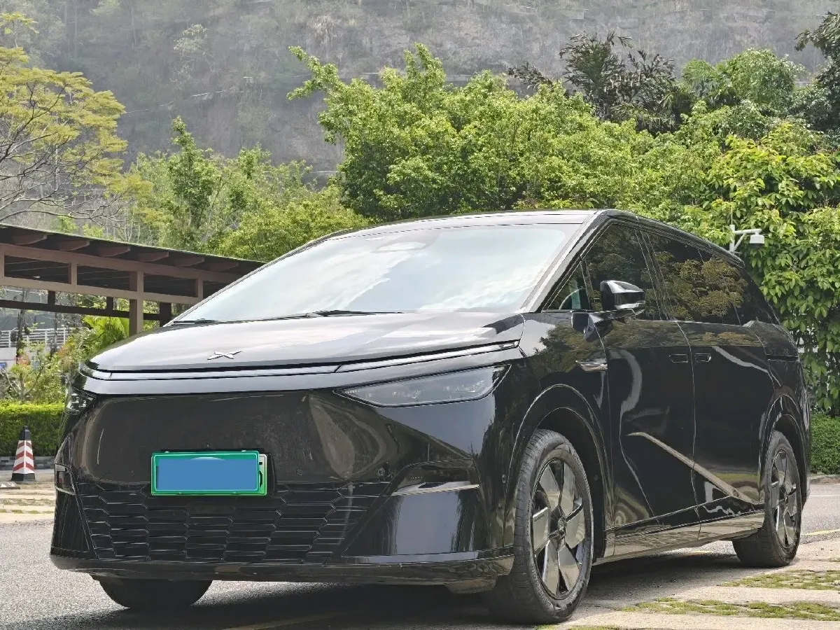 2024 Xpeng X9 BEV 101.5KWH,autocango,china used car exporter,china ev exporter,chinese used car exporter,chinese used ev exporter