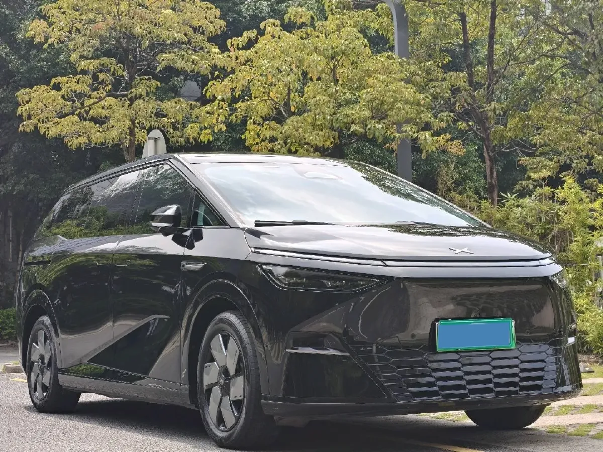 2024 Xpeng X9 BEV 101.5KWH,autocango,china used car exporter,china ev exporter,chinese used car exporter,chinese used ev exporter