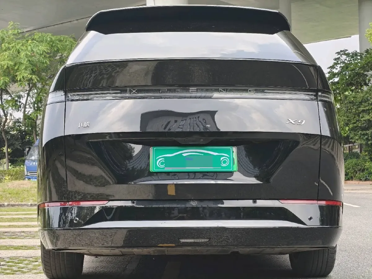 2024 Xpeng X9 BEV 101.5KWH,autocango,china used car exporter,china ev exporter,chinese used car exporter,chinese used ev exporter