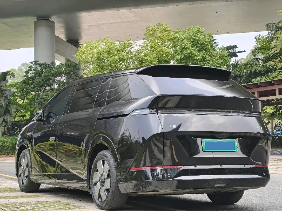 2024 Xpeng X9 BEV 101.5KWH,autocango,china used car exporter,china ev exporter,chinese used car exporter,chinese used ev exporter