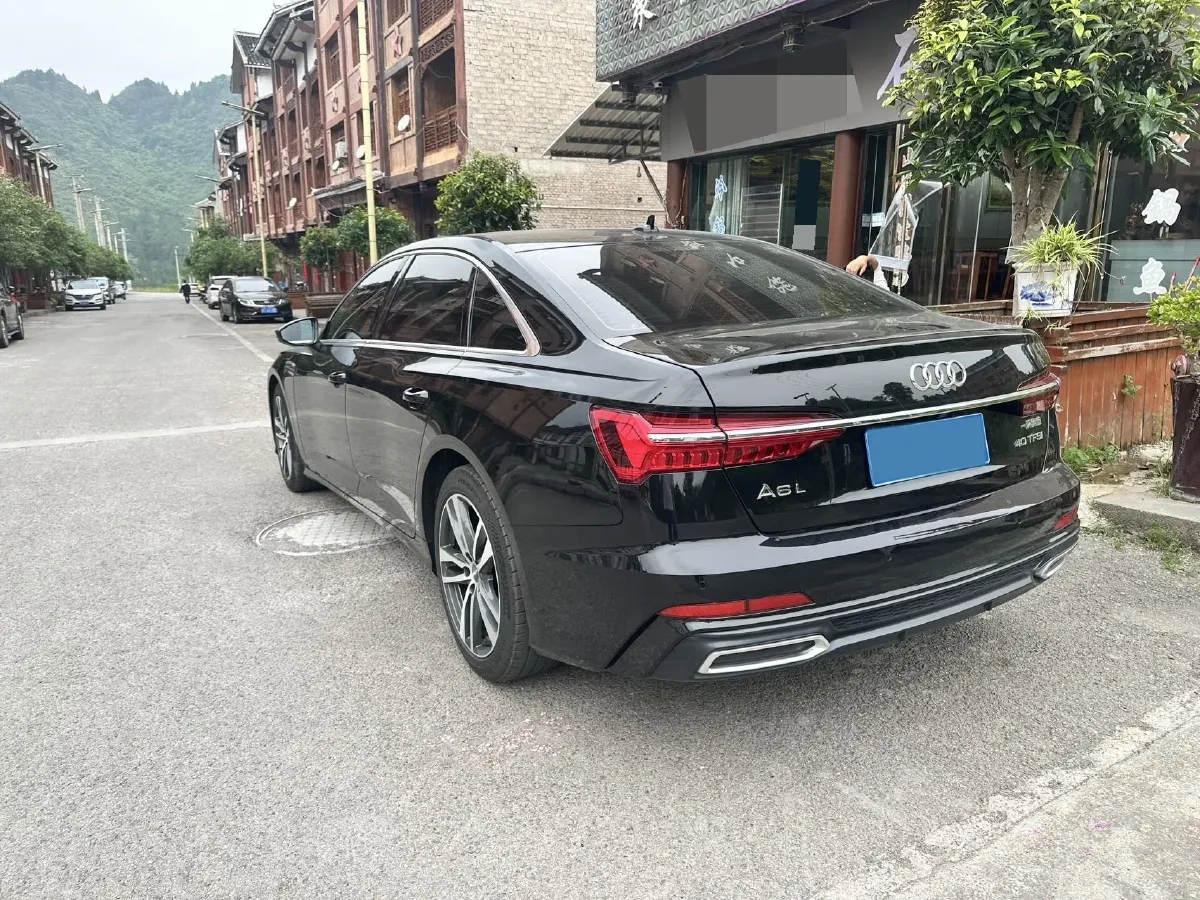 2021 Audi A6L 2.0T 190HP L4 7DCT,autocango,china used car exporter,china ev exporter,chinese used car exporter,chinese used ev exporter