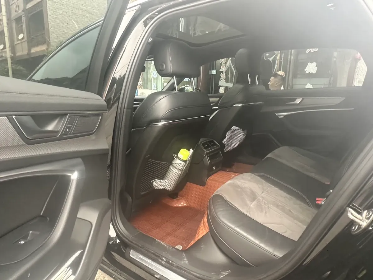 2021 Audi A6L 2.0T 190HP L4 7DCT,autocango,china used car exporter,china ev exporter,chinese used car exporter,chinese used ev exporter