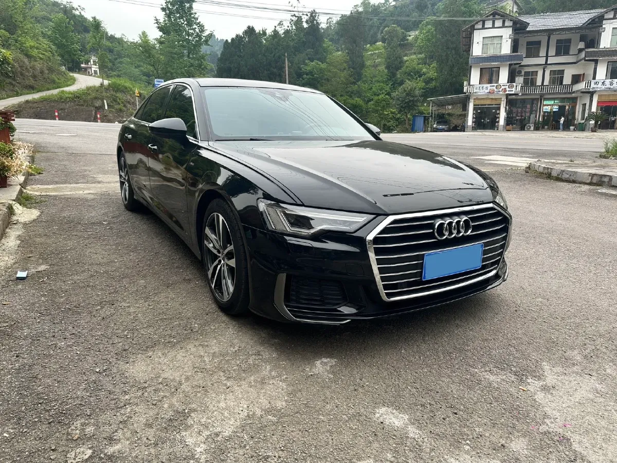 2021 Audi A6L 2.0T 190HP L4 7DCT,autocango,china used car exporter,china ev exporter,chinese used car exporter,chinese used ev exporter