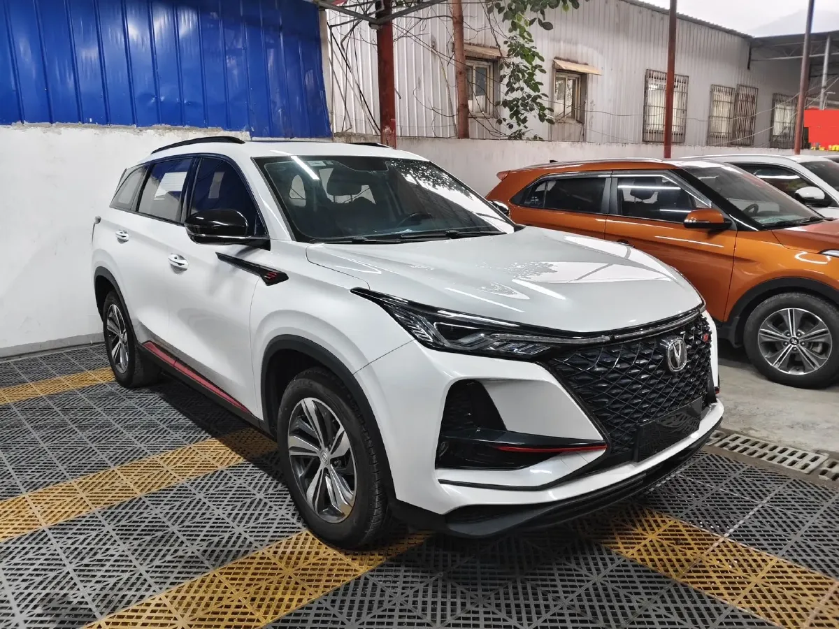 2022 ChangAn CS75 Plus 1.5T 178HP L4 6AT,autocango,china used car exporter,china ev exporter,chinese used car exporter,chinese used ev exporter