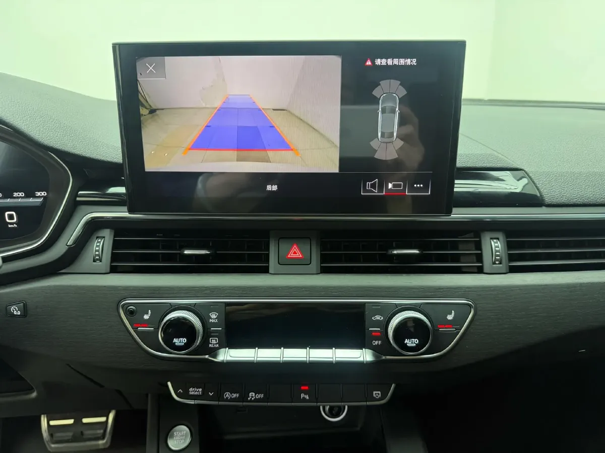 2024 Audi A4L 2.0T 190HP L4 7DCT,autocango,china used car exporter,china ev exporter,chinese used car exporter,chinese used ev exporter