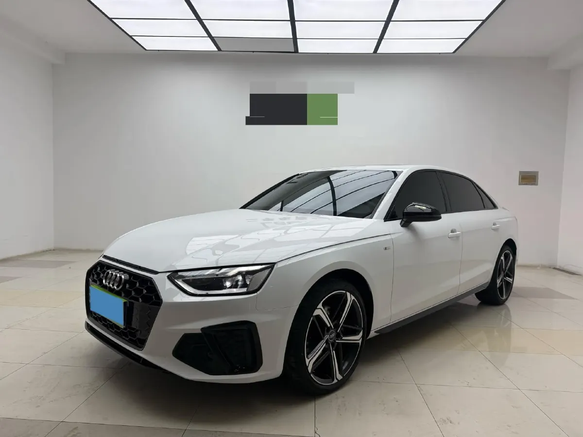2024 Audi A4L 2.0T 190HP L4 7DCT,autocango,china used car exporter,china ev exporter,chinese used car exporter,chinese used ev exporter
