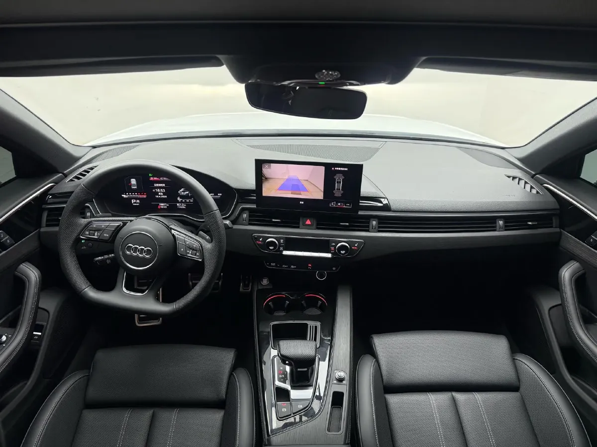 2024 Audi A4L 2.0T 190HP L4 7DCT,autocango,china used car exporter,china ev exporter,chinese used car exporter,chinese used ev exporter