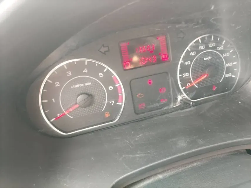 2019 WuLing HongGuang V 1.5L 99HP L4 6MT,autocango,china used car exporter,china ev exporter,chinese used car exporter,chinese used ev exporter