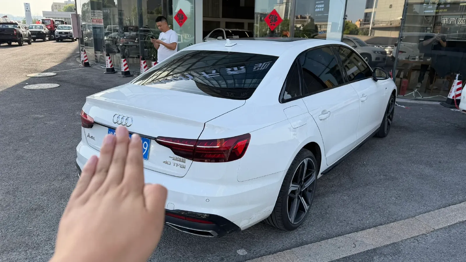 2023 Audi A4L 2.0T 190HP L4 7DCT,autocango,china used car exporter,china ev exporter,chinese used car exporter,chinese used ev exporter