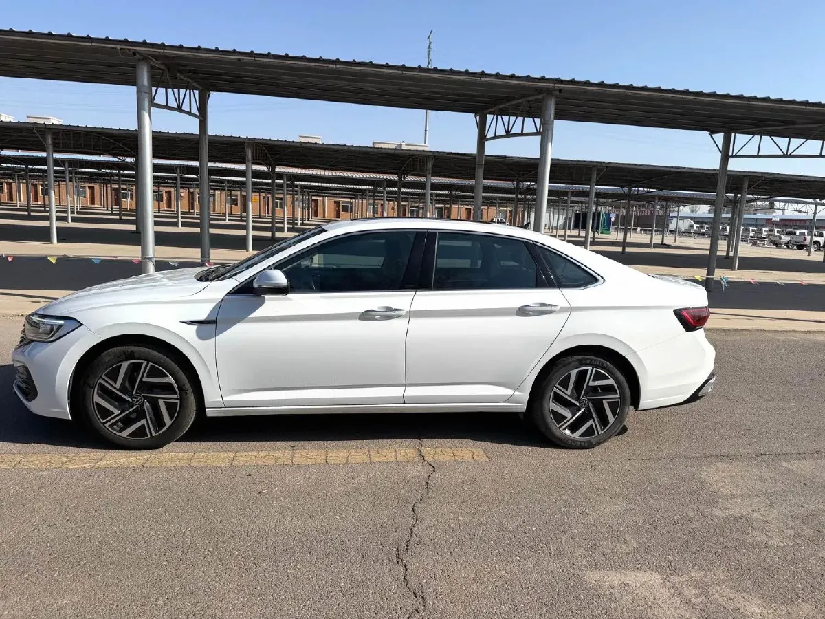 2023 Volkswagen Sagitar 1.2T 116HP L4 7DCT,autocango,china used car exporter,china ev exporter,chinese used car exporter,chinese used ev exporter