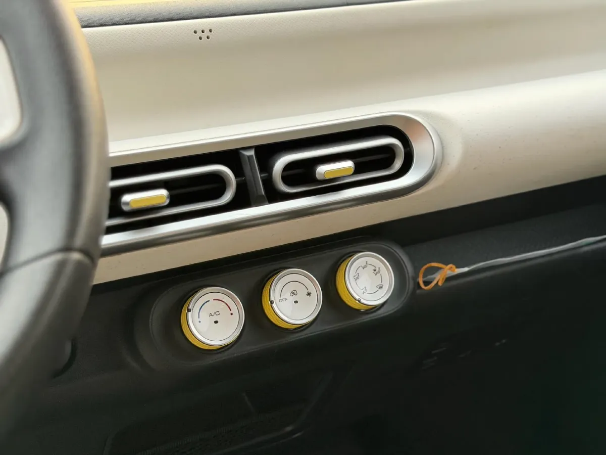 2024 WuLing HongGuang MINI EV BEV 17.3KWH,autocango,china used car exporter,china ev exporter,chinese used car exporter,chinese used ev exporter