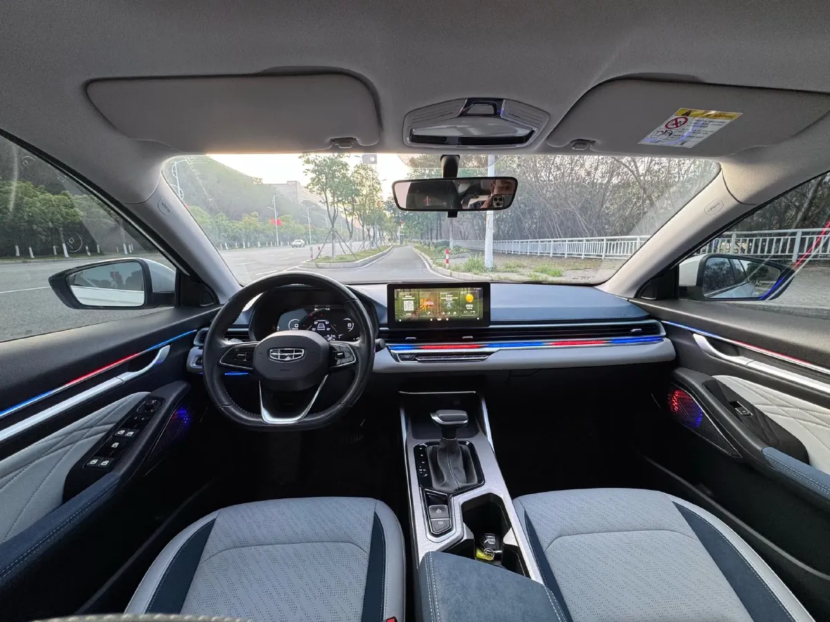 2022 Geely Emgrand 1.5L 114HP L4 CVT,autocango,china used car exporter,china ev exporter,chinese used car exporter,chinese used ev exporter