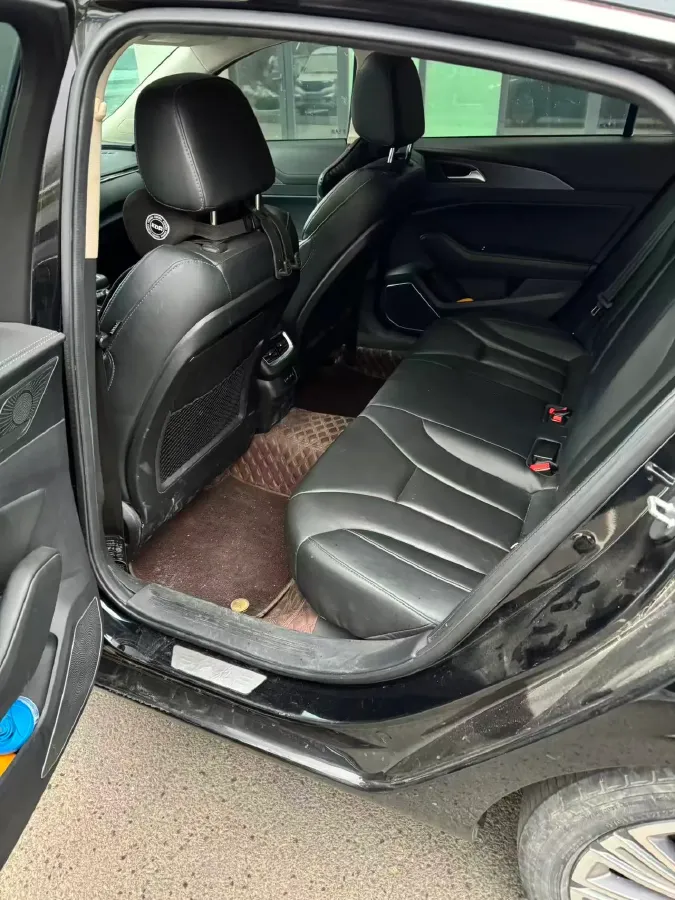 2022 HongQi H5 1.5T 169HP L4 7DCT,autocango,china used car exporter,china ev exporter,chinese used car exporter,chinese used ev exporter