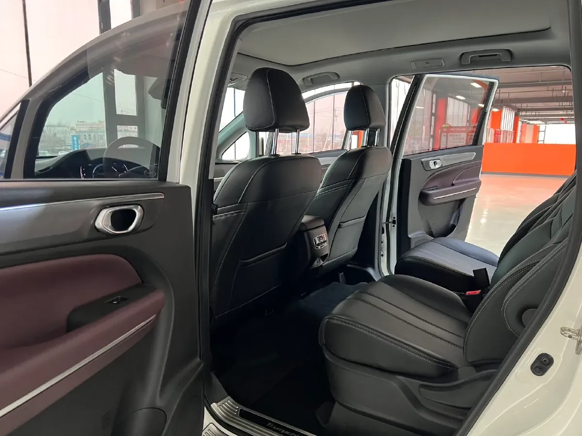 2021 GAC Trumpchi M6 1.5T 169HP L4 7DCT,autocango,china used car exporter,china ev exporter,chinese used car exporter,chinese used ev exporter