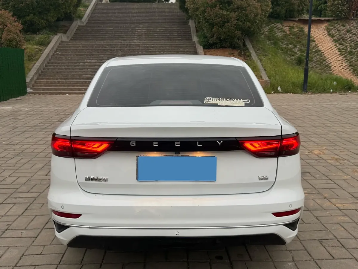 2022 Geely Emgrand 1.5L 114HP L4 CVT,autocango,china used car exporter,china ev exporter,chinese used car exporter,chinese used ev exporter