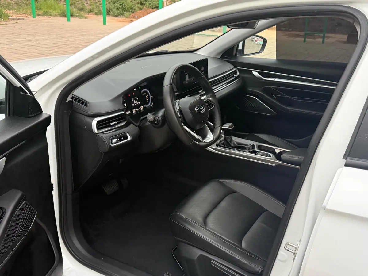 2022 Geely Emgrand 1.5L 114HP L4 CVT,autocango,china used car exporter,china ev exporter,chinese used car exporter,chinese used ev exporter