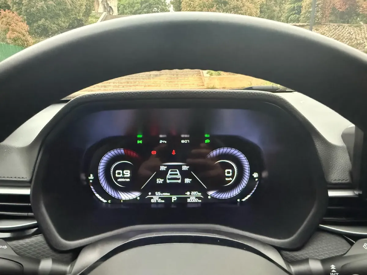 2022 Geely Emgrand 1.5L 114HP L4 CVT,autocango,china used car exporter,china ev exporter,chinese used car exporter,chinese used ev exporter