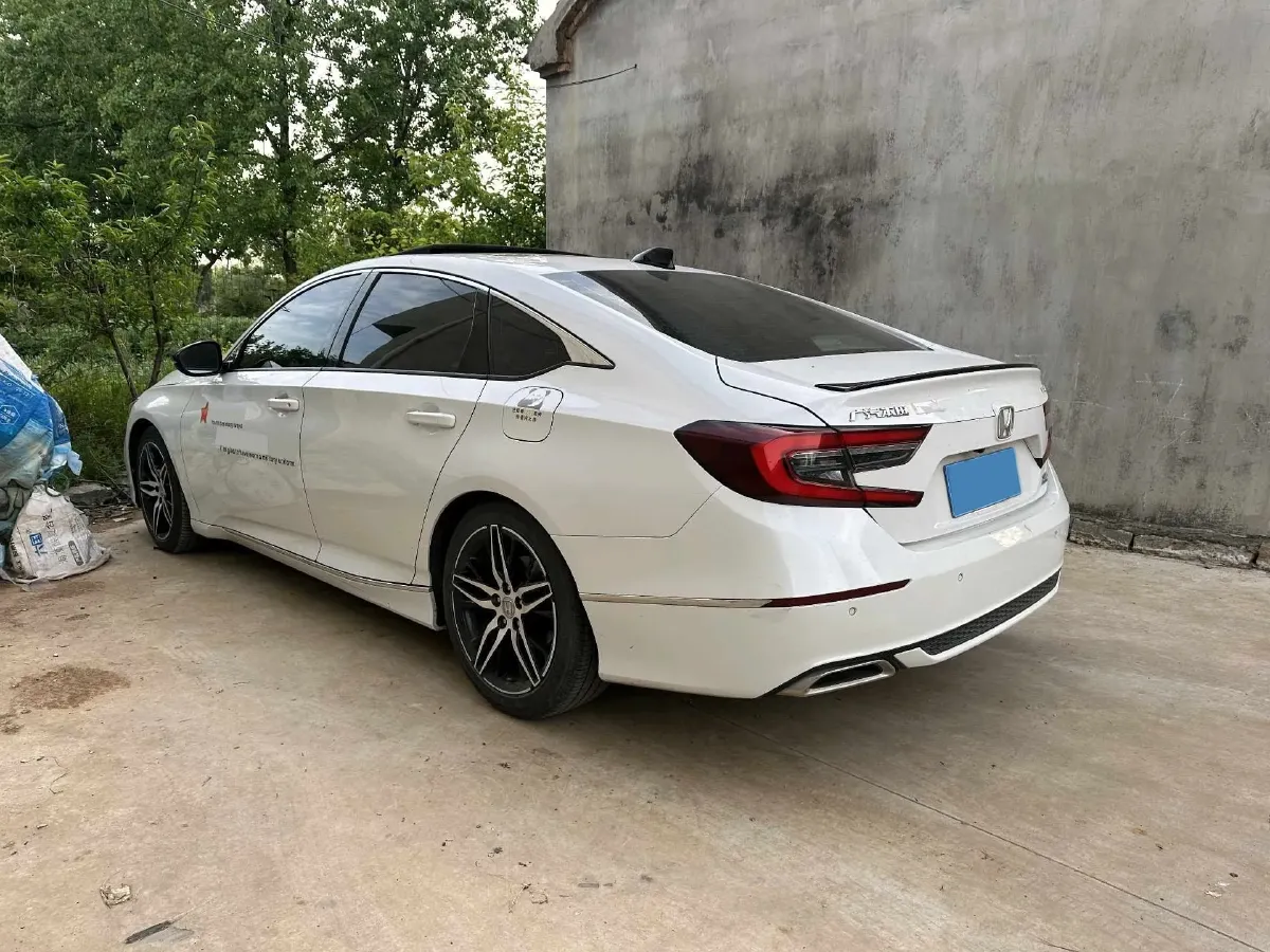 2022 Honda Accord 1.5T 194HP L4 CVT,autocango,china used car exporter,china ev exporter,chinese used car exporter,chinese used ev exporter
