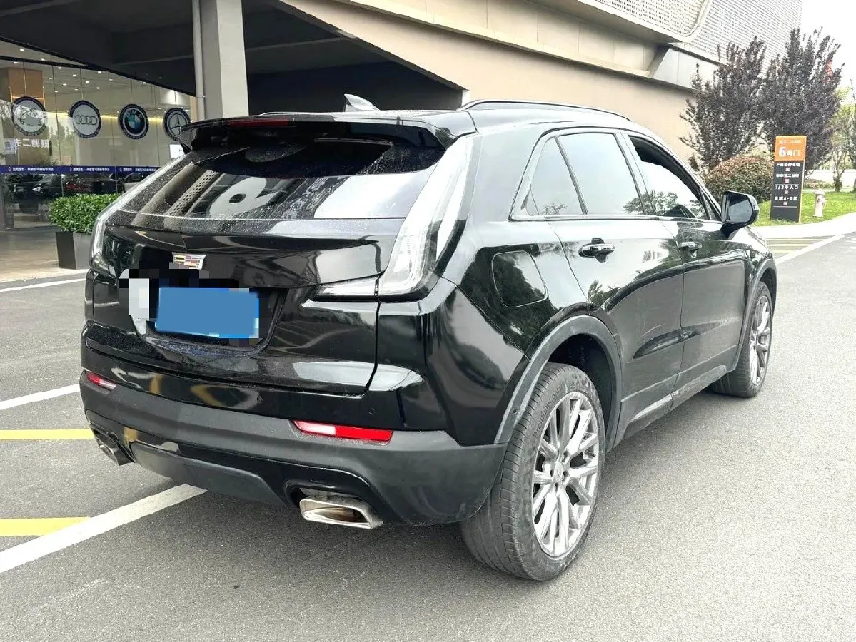 2023 Cadillac XT4 2.0T 237HP L4 9AT,autocango,china used car exporter,china ev exporter,chinese used car exporter,chinese used ev exporter