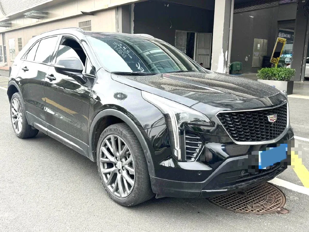 2023 Cadillac XT4 2.0T 237HP L4 9AT,autocango,china used car exporter,china ev exporter,chinese used car exporter,chinese used ev exporter
