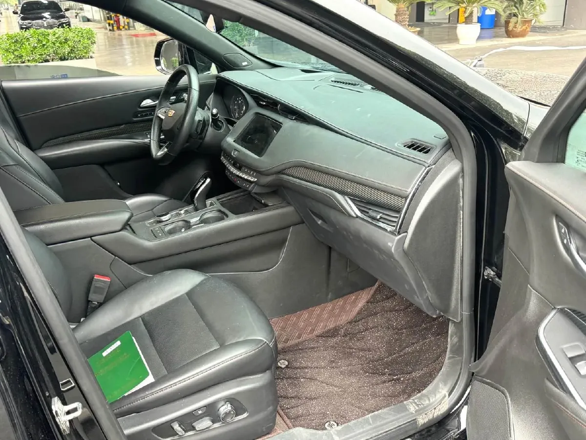 2023 Cadillac XT4 2.0T 237HP L4 9AT,autocango,china used car exporter,china ev exporter,chinese used car exporter,chinese used ev exporter