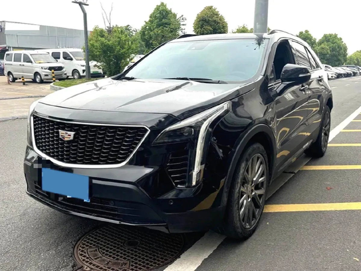 2023 Cadillac XT4 2.0T 237HP L4 9AT,autocango,china used car exporter,china ev exporter,chinese used car exporter,chinese used ev exporter