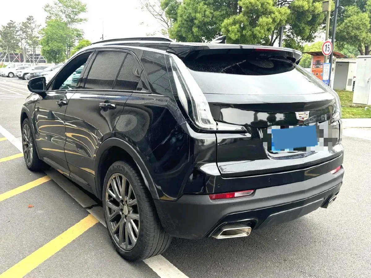 2023 Cadillac XT4 2.0T 237HP L4 9AT,autocango,china used car exporter,china ev exporter,chinese used car exporter,chinese used ev exporter
