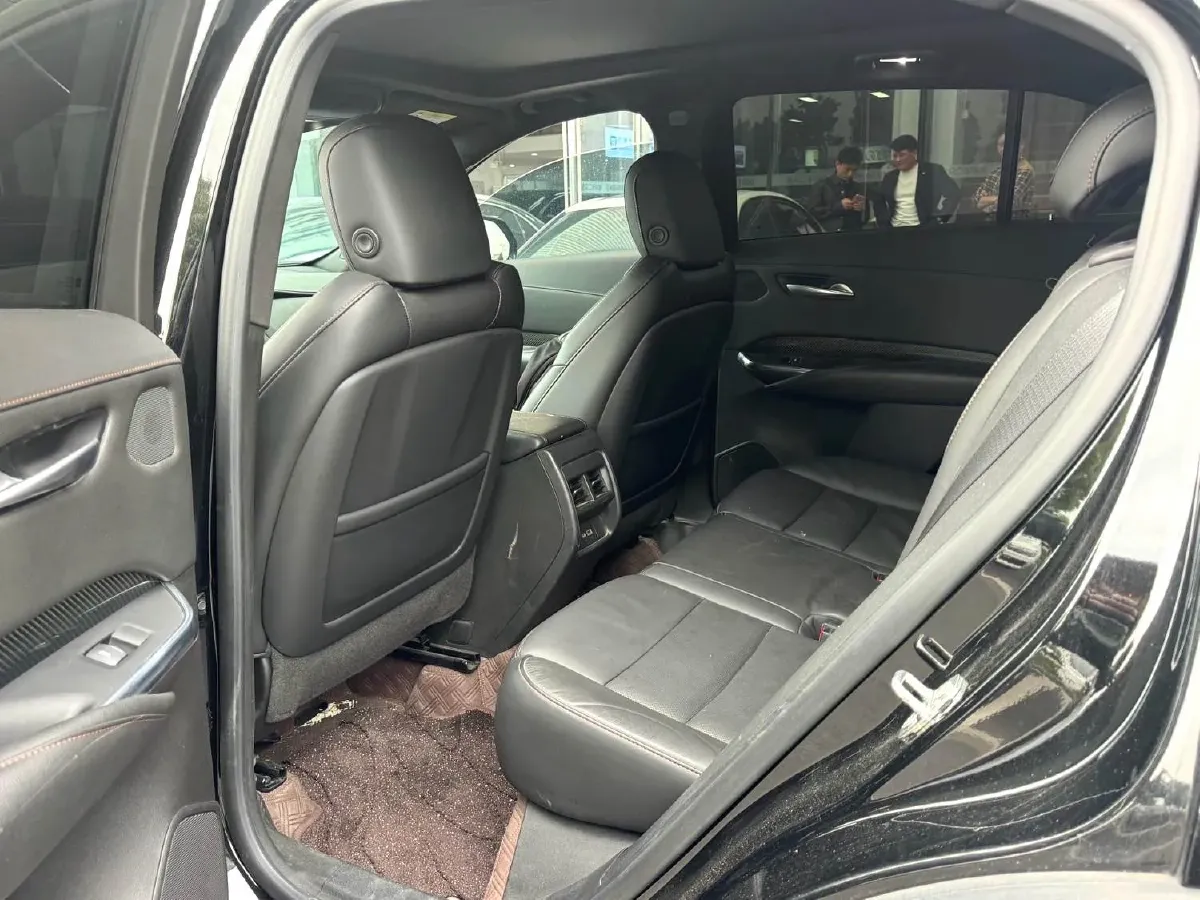 2023 Cadillac XT4 2.0T 237HP L4 9AT,autocango,china used car exporter,china ev exporter,chinese used car exporter,chinese used ev exporter