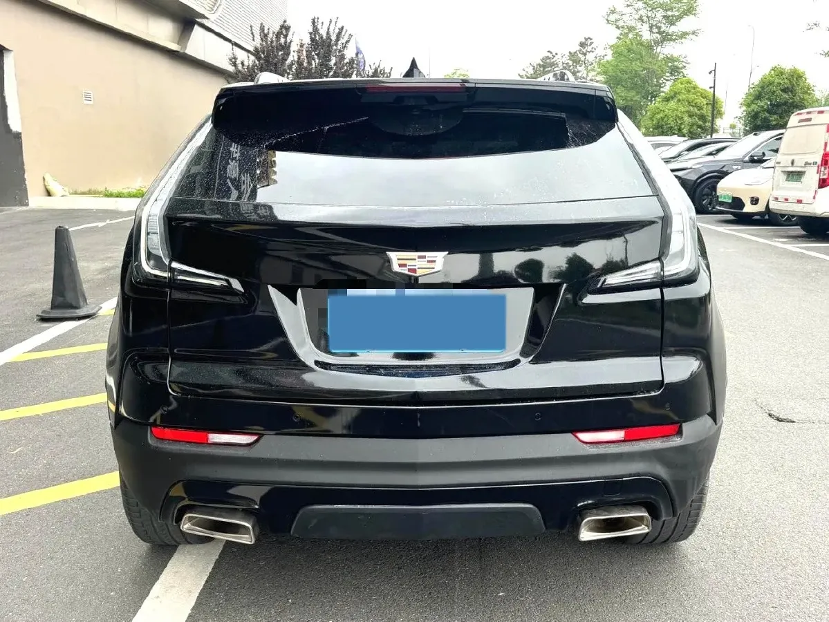 2023 Cadillac XT4 2.0T 237HP L4 9AT,autocango,china used car exporter,china ev exporter,chinese used car exporter,chinese used ev exporter