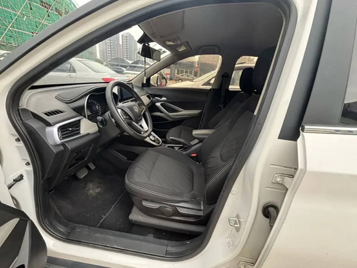 2019 BaoJun 510 1.5L 105HP L4 6MT,autocango,china used car exporter,china ev exporter,chinese used car exporter,chinese used ev exporter