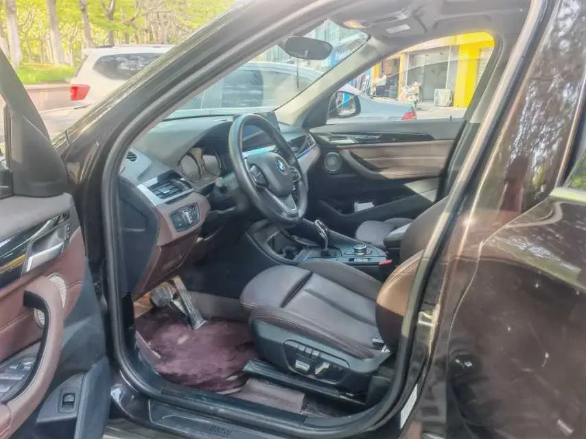 2021 BMW X1 1.5T 140HP L3 7DCT,autocango,china used car exporter,china ev exporter,chinese used car exporter,chinese used ev exporter