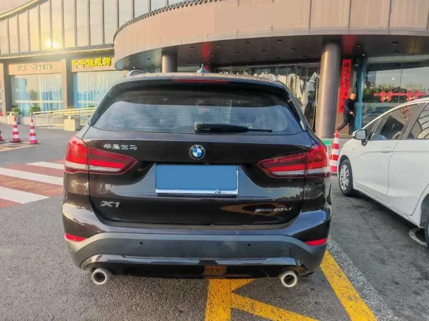 2021 BMW X1 1.5T 140HP L3 7DCT,autocango,china used car exporter,china ev exporter,chinese used car exporter,chinese used ev exporter