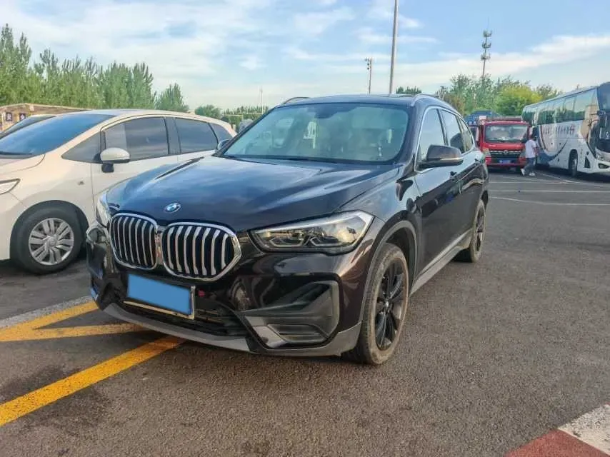2021 BMW X1 1.5T 140HP L3 7DCT,autocango,china used car exporter,china ev exporter,chinese used car exporter,chinese used ev exporter