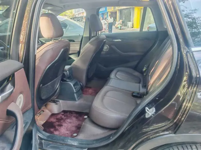 2021 BMW X1 1.5T 140HP L3 7DCT,autocango,china used car exporter,china ev exporter,chinese used car exporter,chinese used ev exporter