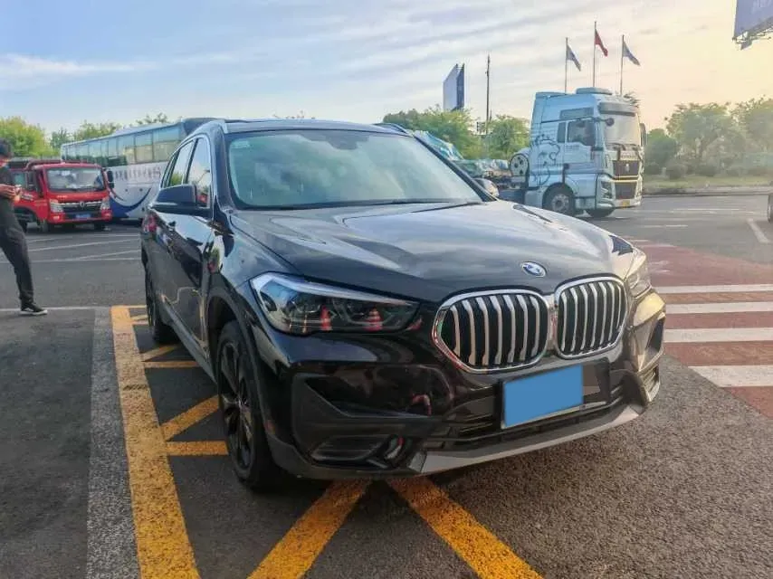 2021 BMW X1 1.5T 140HP L3 7DCT,autocango,china used car exporter,china ev exporter,chinese used car exporter,chinese used ev exporter
