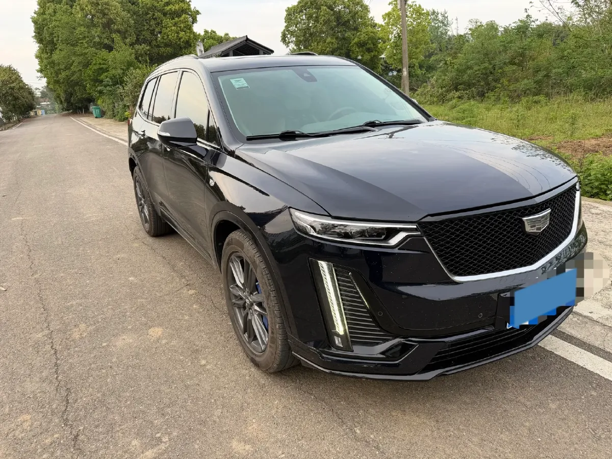2022 Cadillac XT6 2.0T 237HP L4 9AT,autocango,china used car exporter,china ev exporter,chinese used car exporter,chinese used ev exporter
