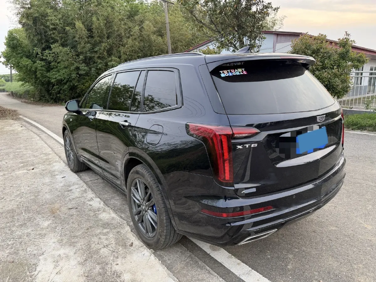 2022 Cadillac XT6 2.0T 237HP L4 9AT,autocango,china used car exporter,china ev exporter,chinese used car exporter,chinese used ev exporter