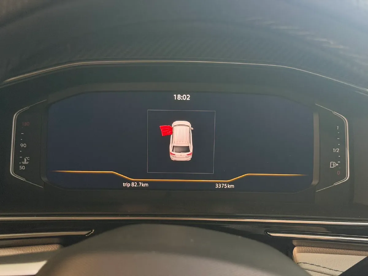 2025 Volkswagen Tiguan L 2.0T 186HP L4 7DCT,autocango,china used car exporter,china ev exporter,chinese used car exporter,chinese used ev exporter