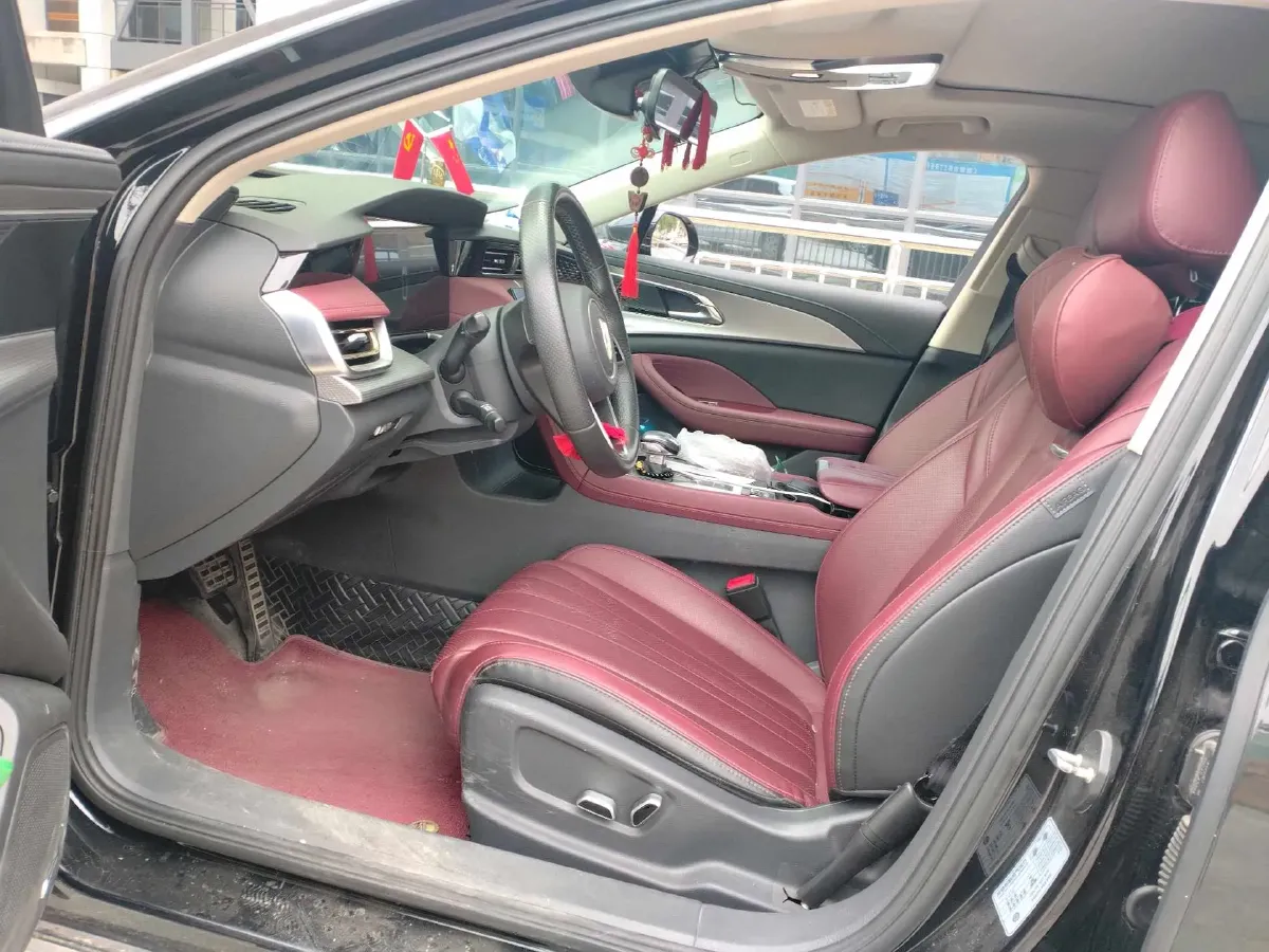 2023 HongQi H5 2.0T 224HP L4 8AT,autocango,china used car exporter,china ev exporter,chinese used car exporter,chinese used ev exporter