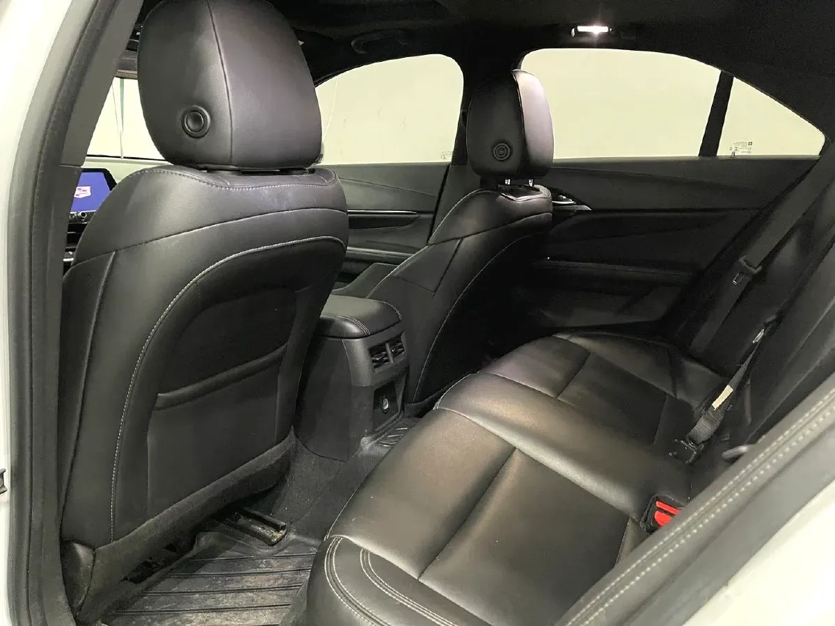 2023 Cadillac CT4 1.5T 211HP L4 8AT,autocango,china used car exporter,china ev exporter,chinese used car exporter,chinese used ev exporter